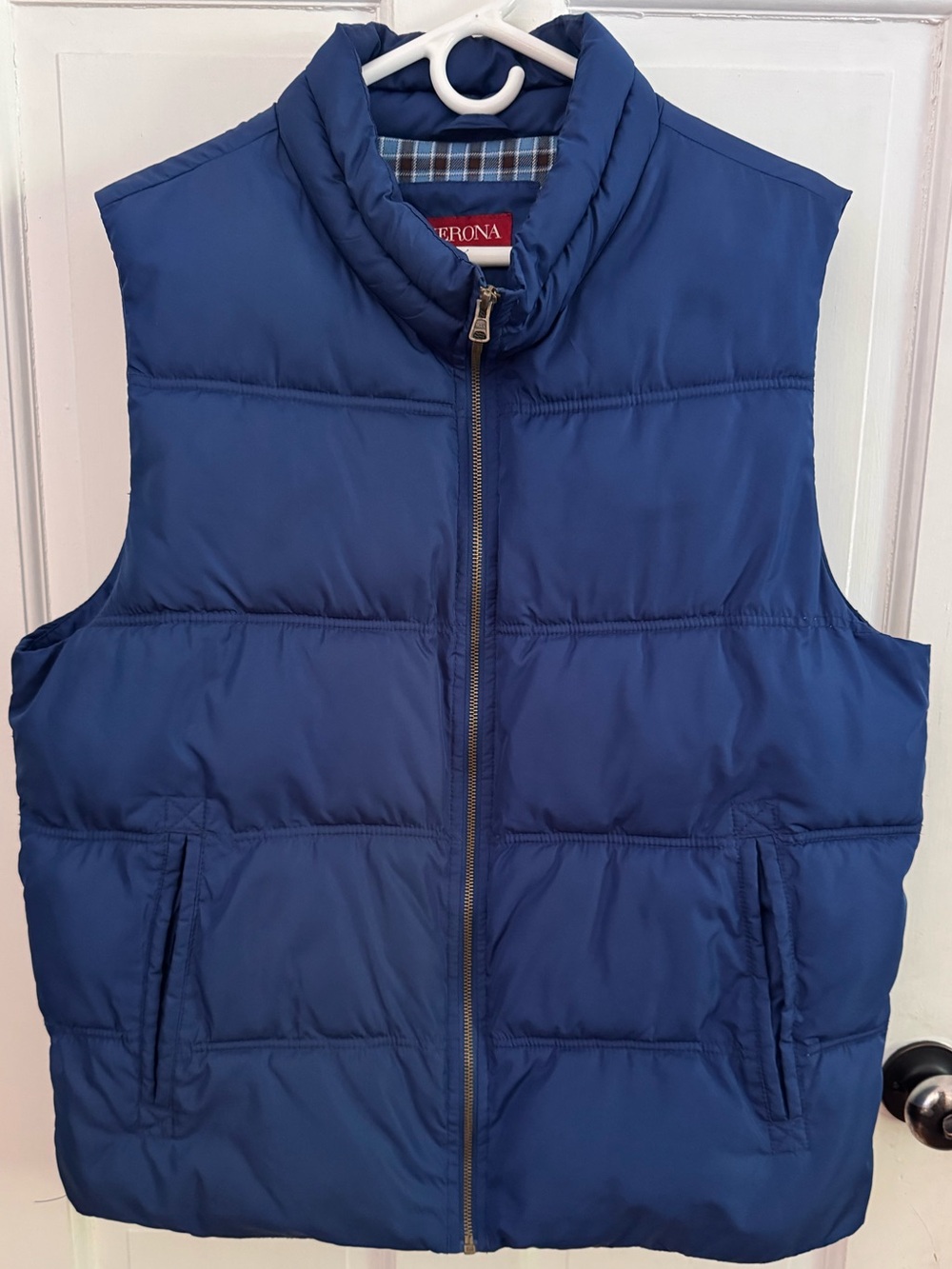 Merona Men’s Blue Puffer Vest Large Lined Full Zip Quilted Puffy